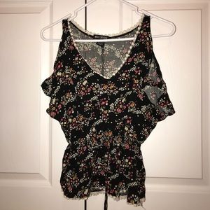 FLORAL SHOULDERLESS TOP
